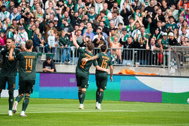 Fußball I Herren I Saison 2026-2027 I DFB-Pokal I 1. Spieltag I Lüneburger SK Hansa - SV Werder Bremen I 22.08.2026 Jubel, Begeisterung, Enthusiasmus, Euphorie, Freude, Glücksgefühl, Heiterkeit bei: Jens Stage (6, SV Werder Bremen), Ludovit Reis (15, SV Werder Bremen), Senne Lynen (14, SV Werder Bremen) *** Soccer I Men’s I 2026–2027 Season I DFB Cup I Matchday 1 I Lüneburger SK Hansa vs. SV Werder Bremen I August 22, 2026 Cheering, excitement, enthusiasm, euphoria, joy, happiness, cheerfulness from Jens Stage (6), SV Werder Bremen; Ludovit Reis (15), SV Werder Bremen; Senne Lynen (14), SV Werder Bremen Copyright: xLobeca Björn-OlexKehmx