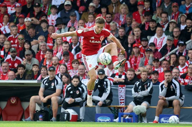20 Axel Borgmann (Energie Cottbus) Fussball DFB-Pokal 1. Hauptrunde 2026 2027 FC Energie Cottbus - FC Augsburg *** 20 Axel Borgmann Energie Cottbus Soccer DFB Cup 1st Round 2026–2027 FC Energie Cottbus FC Augsburg
