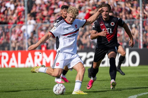 Tobias Eisenhut (Viktoria Koeln, 06) kommt beim Schuss von Piet Scobel (1. FC Nuernberg, 19) zu spaet. Viktoria Koeln vs. 1. FC Nuernberg, Fussball, DFB-Pokal, 1. Runde, Saison 2026 2027, 22.08.2026 DFL DFB Regulations prohibit any use of Photographs as image sequences and or Quasivideo Viktoria Koeln vs. 1. FC Nuernberg, Fussball, DFB-Pokal, 1. Runde, Saison 2026 2027, 22.08.2026 Koeln *** Tobias Eisenhut (Viktoria Cologne, 06) is too late to react to the shot by Piet Scobel (1 FC Nuremberg, 19). Viktoria Cologne vs. 1 FC Nuremberg, Soccer, DFB Cup, 1st Round, 2026–2027 Season, August 22, 2026 DFL and DFB regulations prohibit any use of photographs as image sequences and or quasi-video Viktoria Cologne vs. 1. FC Nuremberg, Soccer, DFB Cup, Round 1, 2026–2027 season, August 22, 2026, Cologne Copyright: xEibner-Pressefoto ThomasxHaeslerx EP_THR