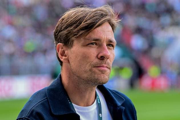 Sportdirektor Clemens Fritz ( Werder ) ( Lüneburg ) Deutschland , Hamburg , Millerntor , Fussball , 1 Bundesliga , Oberliga Niedersachsen , DFB Pokal Runde 1 , LSK Lüneburg - SV Werder Bremen *** Sports Director Clemens Fritz, Werder Lüneburg, Germany, Hamburg, Millerntor, Soccer, 1. Bundesliga, Oberliga Niedersachsen, DFB Cup Round 1, LSK Lüneburg, SV Werder Bremen