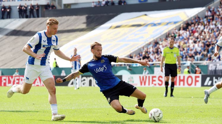 22.08.2026, xrekx, Fussball DFB Pokal 1.Runde, 1.FC Saarbruecken - Hertha BSC Berlin v.l. Niko Bretschneider (1.FC Saarbruecken) (DFL DFB REGULATIONS PROHIBIT ANY USE OF PHOTOGRAPHS as IMAGE SEQUENCES and or QUASI-VIDEO) Saarbruecken *** August 22, 2026, xrekx, Soccer DFB Cup First Round, 1 FC Saarbrücken vs. Hertha BSC Berlin by Niko Bretschneider 1 FC Saarbrücken DFL DFB REGULATIONS PROHIBIT ANY USE OF PHOTOGRAPHS AS IMAGE SEQUENCES AND OR QUASI-VIDEO Saarbrücken