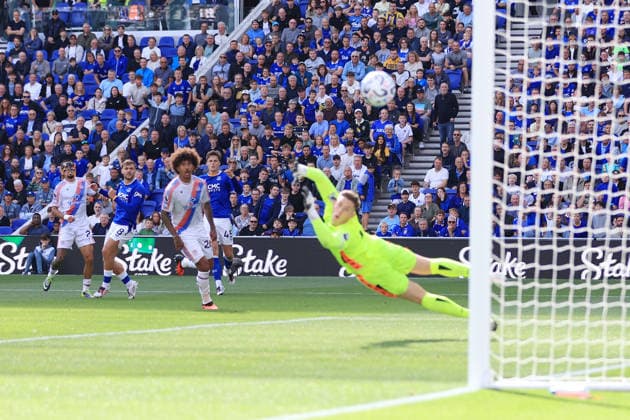 Football - Premier League - Everton v Crystal Palace 22nd August 2026 - Premier League - Everton v Crystal Palace - Kiernan Dewsbury-Hall of Everton scores their 1st goal - Photo: Simon Stacpoole Offside. Liverpool UK *** Fußball Premier League: Everton gegen Crystal Palace, 22. August 2026 Premier League: Everton gegen Crystal Palace – Kiernan Dewsbury Hall von Everton erzielt das erste Tor. Foto: Simon Stacpoole. Abseits. Liverpool, Großbritannien  Copyright: xSimonxStacpoolexOffside