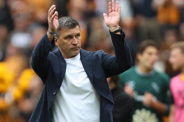 RECORD DATE NOT STATED 22nd August 2026; MKM Stadium, Hull, Yorkshire, England; Premier League Football, Hull City versus Manchester United, ManU Hull Citys Sergej Jakirovic salutes the support at the final whistle DavidxLofthouse