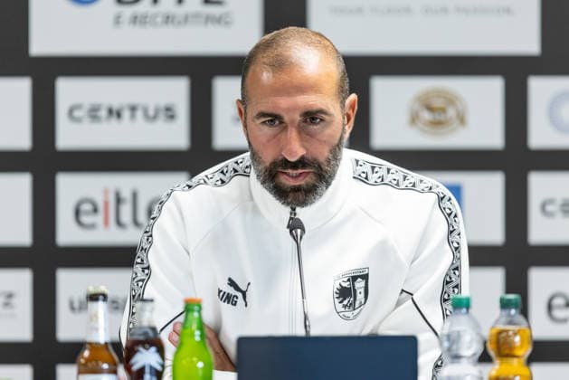 SSV Ulm 1846 Fußball vs. SG Barockstadt Fulda-Lehnerz, Fussball, Regionalliga Südwest, 3. Spieltag, Donaustadion Ulm 22.08.26 PK Pressekonferenz nach Spielende Daniyel Cimen (SG Barockstadt Fulda-Lehnerz, Trainer Cheftrainer) SSV Ulm 1846 Fußball vs. SG Barockstadt Fulda-Lehnerz, Fussball, Regionalliga Südwest, 3. Spieltag, Donaustadion Ulm 22.08.26 Foto: Lucca Fundel Ulm Donaustadion Baden-Württemberg Deutschland *** SSV Ulm 1846 Soccer vs. SG Barockstadt Fulda Lehnerz, Soccer, Regionalliga Southwest, Matchday 3, Donaustadion Ulm, August 22, 2026, Post-match press conference: Daniyel Cimen, SG Barockstadt Fulda Lehnerz, Head Coach, SSV Ulm 1846 Soccer vs. SG Barockstadt Fulda Lehnerz, Soccer, Regionalliga Southwest, Matchday 3, Donaustadion Ulm, August 22, 2026. Photo by Lucca Fundel, Ulm Donaustadion, Baden-Württemberg, Germany