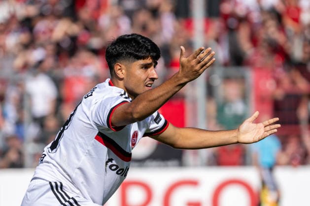 Can Yahya Moustfa (1. FC Nuernberg, 28) ist mit der Schiedsrichterentscheidung nicht einverstanden. Viktoria Koeln vs. 1. FC Nuernberg, Fussball, DFB-Pokal, 1. Runde, Saison 2026 2027, 22.08.2026 DFL DFB Regulations prohibit any use of Photographs as image sequences and or Quasivideo Viktoria Koeln vs. 1. FC Nuernberg, Fussball, DFB-Pokal, 1. Runde, Saison 2026 2027, 22.08.2026 Koeln *** Can Yahya Moustfa of 1 FC Nuremberg, 28, disagrees with the referee s decision. Viktoria Cologne vs. 1 FC Nuremberg, Soccer, DFB Cup, 1st Round, 2026–2027 Season, August 22, 2026 DFL DFB regulations prohibit any use of photographs as image sequences and or quasi-video Viktoria Cologne vs. 1. FC Nuremberg, soccer, DFB Cup, 1st round, 2026–2027 season, August 22, 2026, Cologne Copyright: xEibner-Pressefoto ThomasxHaeslerx EP_THR