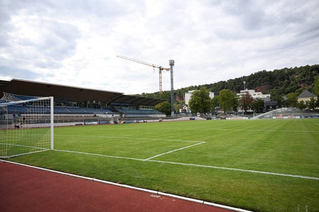 22.08.2026, xjhx, Fussball DFB Pokal 1.Runde, Eintracht Trier - RB Leipzig v.l. Innenraum, Rasen, Tribuenen, Tribuene, Spielfeld Trier *** August 22, 2026, xjhx, Soccer, DFB Cup First Round, Eintracht Trier vs. RB Leipzig, interior view, grass field, stands, stadium, Trier stadium