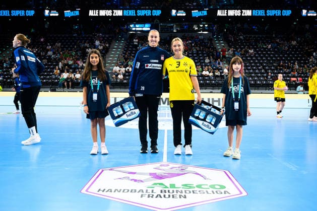 Muenchen: HBF Super Cup 2026 - HSG Blomberg-Lippe - Borussia Dortmund Muenchen SAP Garden Bayern Deutschland *** Munich Central Station Super Cup 2026 HSG Blomberg Lippe Borussia Dortmund Munich SAP Garden Bavaria Germany