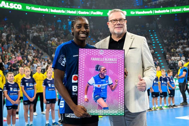 Muenchen: HBF Super Cup 2026 - HSG Blomberg-Lippe - Borussia Dortmund Farrelle Njinkeu (Blomberg), Ehrung als Rookie der Saison Muenchen SAP Garden Bayern Deutschland *** Munich Central Station Super Cup 2026: HSG Blomberg Lippe vs. Borussia Dortmund, Farrelle Njinkeu (Blomberg), named Rookie of the Season; Munich SAP Garden, Bavaria, Germany