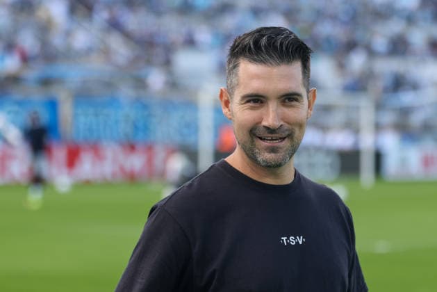 Alper Kayabunar (TSV 1860 Muenchen, Chef-Trainer) vor dem Spiel, GER, TSV 1860 Muenchen vs. Holstein Kiel, Fussball, DFB-Pokal, 1. Runde, Saison 2026 2027, 22.08.2026, DFL REGULATIONS PROHIBIT ANY USE OF PHOTOGRAPHS AS IMAGE SEQUENCES, GER, TSV 1860 Muenchen vs. Holstein Kiel, Fussball, DFB-Pokal, 1. Runde, Saison 2026 2027, 22.08.2026 Muenchen *** Alper Kayabunar, TSV 1860 Munich, Head Coach before the game, GER, TSV 1860 Munich vs. Holstein Kiel, Soccer, DFB Cup, 1st Round, 2026–2027 Season, August 22, 2026, DFL regulations prohibit any use of photographs as image sequences, GER, TSV 1860 Munich vs. Holstein Kiel, Soccer, DFB Cup, 1st Round, 2026–2027 Season, August 22, 2026, Munich Copyright: xEibner-Pressefoto JennixMaulx EP_JML