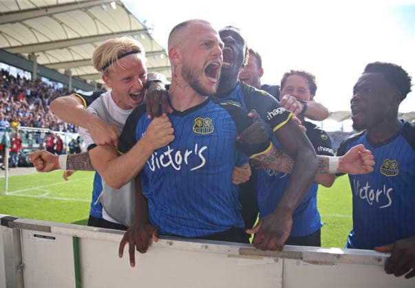 22.08.2026, Fussball, Herren, DFB-Pokal, 1. Runde, Saison 2026 2027, 1. FC Saarbrücken - Hertha BSC Berlin, Torjubel des 1. FC Saarbrücken nach dem Tor zum 1:1 durch Philip Fahrner (1. FC Saarbruecken) Saarbrücken Ludwigsparkstadion Saarland Deutschland *** August 22, 2026, Soccer, Men s, DFB Cup, 1st Round, 2026–2027 Season, 1 FC Saarbrücken vs. Hertha BSC Berlin, 1 FC Saarbrücken celebrates after Philip Fahrner scores the 1–1 goal; 1 FC Saarbrücken, Ludwigsparkstadion, Saarland, Germany Copyright: xFabianxKleerx
