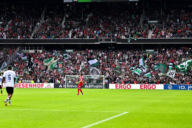 Fankurve Hannover 96 SV Hemelingen vs. Hannover 96, Fussball, DFB-Pokal, 1. Runde, Saison 2026 2027, 22.08.2026, SV Hemelingen vs. Hannover 96, Fussball, DFB-Pokal, 1. Runde, Saison 2026 2027, 22.08.2026 Bremen *** Hannover 96 Fan Section: SV Hemelingen vs. Hannover 96, Soccer, DFB Cup, 1st Round, 2026–2027 Season, August 22, 2026, SV Hemelingen vs. Hannover 96, Soccer, DFB Cup, 1st Round, 2026–2027 Season, August 22, 2026, Bremen Copyright: xEibner-Pressefoto RobertxGertzenx EP_RGN
