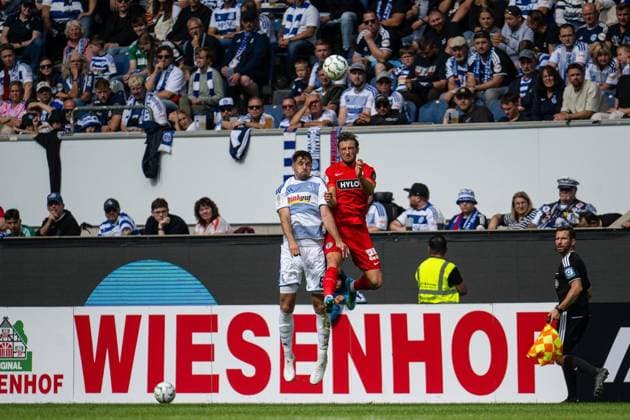 DFB-Pokal MSV Duisburg - SV Elversberg ** NUR FÜR REDAKTIONELLE ZWECKE ** EDITORIAL USE ONLY **<p>Fußball DFB-Pokal MSV Duisburg - SV Elversberg am 22.08.26 in der Schauinsland-Reisen Arena in Duisburg Tobias Fleckstein( Duisburg ) Duisburg Copyright: JakobxKlos *** DFB Cup: MSV Duisburg vs. SV Elversberg ** FOR EDITORIAL USE ONLY ** EDITORIAL USE ONLY ** p Soccer DFB Cup MSV Duisburg vs. SV Elversberg on August 22, 2026, at the Schauinsland Reisen Arena in Duisburg Tobias Fleckstein Duisburg Duisburg Copyright JakobxKlos Copyright: JakobxKlos doc879s18e8cpj121ackit0 ,EDITORIAL USE ONLY