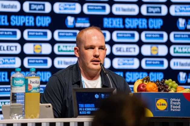 HSG Blomberg-Lippe (GER) vs. Borussia Dortmund (GER), Handball, 1. Handball Bundesliga Frauen, Rexel Supercup 2026, Saison 2026 2027, Muenchen, 22.08.2026 Tim Andler (Handball Bundesliga Frauen, Presse) Muenchen SAP Garden Deutschland *** HSG Blomberg Lippe (GER) vs. Borussia Dortmund (GER), Handball, Women s Handball Bundesliga 1, 2026 Rexel Supercup, 2026–2027 Season, Munich, August 22, 2026, Tim Andler, Women’s Handball Bundesliga, Press, Munich, SAP Garden, Germany