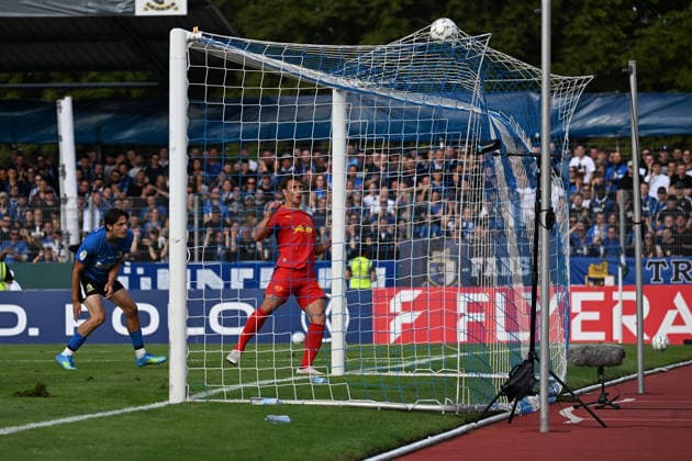 22.08.2026, xjhx, Fussball DFB Pokal 1.Runde, Eintracht Trier - RB Leipzig v.l. Willi Orban (RB Leipzig) Torschuetze, erzielt das Tor, Treffer, scores the goal 0:2 Trier *** August 22, 2026, xjhx, Soccer, DFB Cup 1st Round, Eintracht Trier vs. RB Leipzig, Willi Orban (RB Leipzig) goal scorer, scores the goal, 0–2 Trier