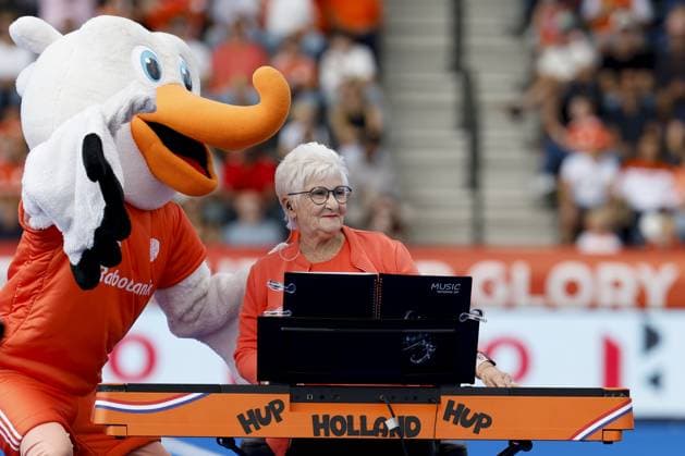 AMSTELVEEN - Johanna Cornelia (Joke) Meijer-Wapenaar, better known as Organ Joke, will perform the Dutch national anthem, the Wilhelmus, at the Wagener Stadium prior to the match between the Dutch Men s Hockey team and India during the Hockey World Cup. The Royal Dutch Hockey Federation (KNHB) invited the keyboard player following her missed World Cup football performance. BAS CZERWINSKI ANP xVIxANPxSportx xxANPxIVx 566024528 originalFilename: 566024528.jpg