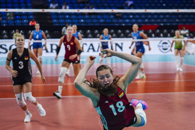 Germany v Slovenia - CEV Women s European Volleyball Championship ISTANBUL, TURKIYE - AUGUST 22: Germany s Grozer Leana (18) in action during their Pool A opening match of the 2026 CEV Women s European Volleyball Championship at Sinan Erdem Sports Hall in Istanbul, Turkiye, on August 22, 2026. Bunyamin Celik Anadolu Istanbul Turkey. Editorial use only. Please get in touch for any other usage.  Copyright: x2026xAnadoluxBunyaminxCelikx