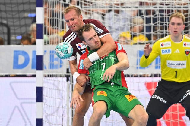 Max DAJ (Fuechse Berlin), Aktion,Zweikampf gegen Felix CLAAR (SC Magdeburg). hi:Torwart Lasse LUDWIG (Fuechse Berlin). Handball Rexel Super Cup 2026 der Maenner SC Magdeburg vs. Fuechse Berlin am 22.08.2026 SAP GARDEN Muenchen. *** Max DAJ, Fuechse Berlin, Action,One-on-one against Felix CLAAR of SC Magdeburg; goalkeeper Lasse LUDWIG of Fuechse Berlin; Rexel Super Cup 2026 Men’s Handball: SC Magdeburg vs. Fuechse Berlin on August 22, 2026, at SAP GARDEN in Munich