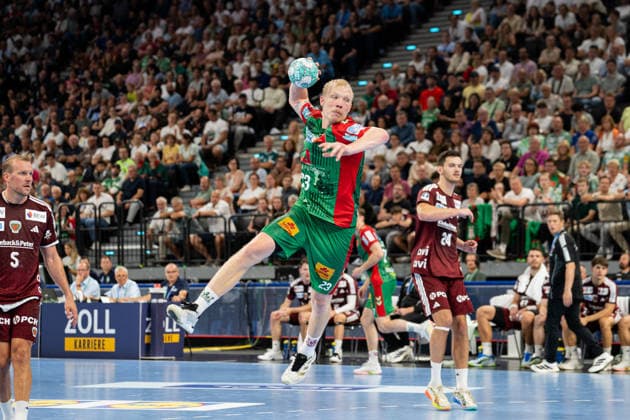Fuechse Berlin (GER) vs SC Magdeburg (GER), Handball, 1. Handball Bundesliga Herren, Rexel Supercup 2026, Saison 2026 2027, Muenchen, 22.08.2026 Magnus Saugstrup Jensen (SC Magdeburg, 23) im Torwurf Muenchen SAP Garden Deutschland *** Fuechse Berlin (GER) vs. SC Magdeburg (GER), Handball, Men s Handball Bundesliga 1, Rexel Supercup 2026, 2026–2027 Season, Munich, August 22, 2026, Magnus Saugstrup Jensen, SC Magdeburg, 23 in goal, Munich SAP Garden, Germany