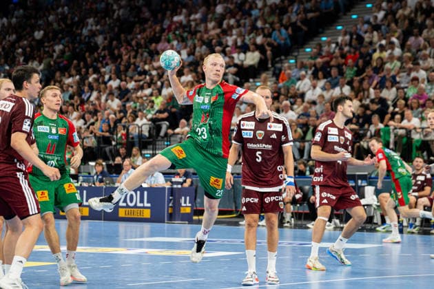 Fuechse Berlin (GER) vs SC Magdeburg (GER), Handball, 1. Handball Bundesliga Herren, Rexel Supercup 2026, Saison 2026 2027, Muenchen, 22.08.2026 Magnus Saugstrup Jensen (SC Magdeburg, 23) im Torwurf Muenchen SAP Garden Deutschland *** Fuechse Berlin (GER) vs. SC Magdeburg (GER), Handball, Men s Handball Bundesliga 1, 2026 Rexel Super Cup, 2026–2027 Season, Munich, August 22, 2026 Magnus Saugstrup Jensen SC Magdeburg, 23 in goal throws Munich SAP Garden Germany