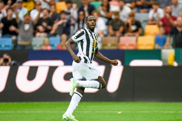 IPA87701829 - Udinese s Hassane Kamara celebrates after scoring a goal during the Serie A soccer match between Udinese Calcio and Como 1907 in Udine, Italy, on August 22, 2026  Copyright: xEttorexGriffoni IPAxSportx xx 87701829