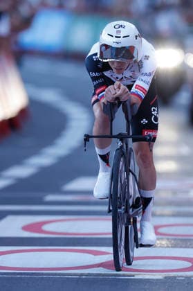 Slovene rider Tadej Pogacar (UAE Emirates) in action on his way to win Tour of Spain s first stage, a 9.4 kilometers time trial in Monaco, 22 August 2026. First stage. Time trial in Monaco (9.4 km) !ACHTUNG: NUR REDAKTIONELLE NUTZUNG!  Copyright: xJavierxLizónx GRAF3311 0864615505st