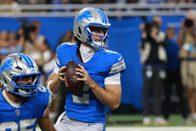 Washington Commanders vs Detroit Lions DETROIT,MICHIGAN-AUGUST 22: DUPLICAT Quarterback Luke Altmyer 2 of the Detroit Lions looks to pass during the first half of an NFL, American Football Herren, USA preseason football game between the Washington Commanders and the Detroit Lions in Detroit, Michigan USA, on Saturday, August 22, 2026 Detroit Michigan United States  Copyright: xJorgexLemusx originalFilename:lemus-washingt260822_npVPb.jpg