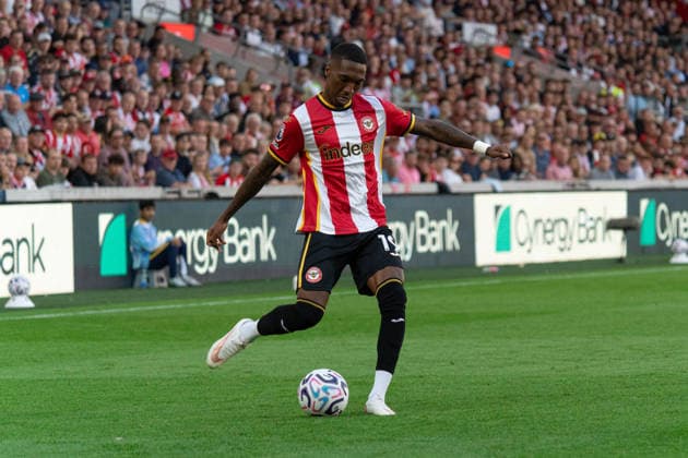 Jaidon Anthony on the ball during the match between Brentford and Tottenham Hotspur at the Gtech Community Stadium in Brentford, London UK (Elliot Legg Sports Press Photo)  Copyright: x(ElliotxLegg SportsxPressxPhoto)x Sportspressphoto_SPR212663