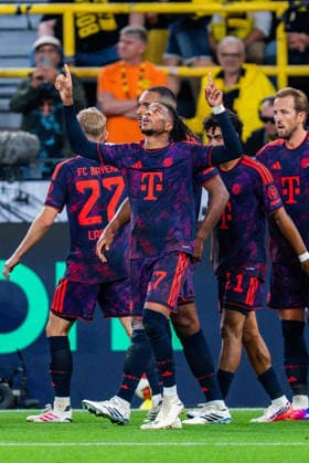 Supercup, Deutschland, Borussia Dortmund vs. FC Bayern München, 22.08.2026 im Signal Iduna Park Tor und Jubel zum 0:2 durch Michael Olise Jubel mit Harry Kane Joshua Kimmich Jonathan Tah Nathaniel Brown Aleksandar Pavlovic *** Super Cup, Germany, Borussia Dortmund vs. FC Bayern Munich, August 22, 2026, at Signal Iduna Park: Goal and celebration following Michael Olise s 0-2 goal; celebration with Harry Kane, Joshua Kimmich, Jonathan Tah, Nathaniel Brown, and Aleksandar Pavlovic Copyright: xBahhoxKarax