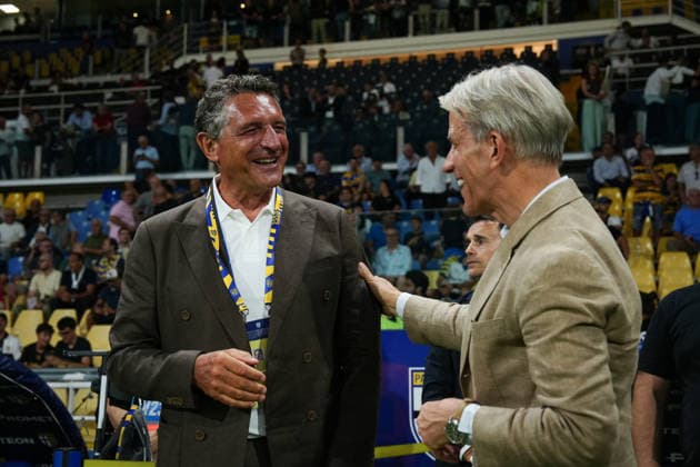 Luigi De Siervo and Parma s president Kyle Krause during the Serie A soccer match between Parma and Cagliari at Ennio Tardini Stadium in Parma, North Italy, Saturday, August 22, 2026. Soccer  Copyright: xMassimoxPaolone LaPressex