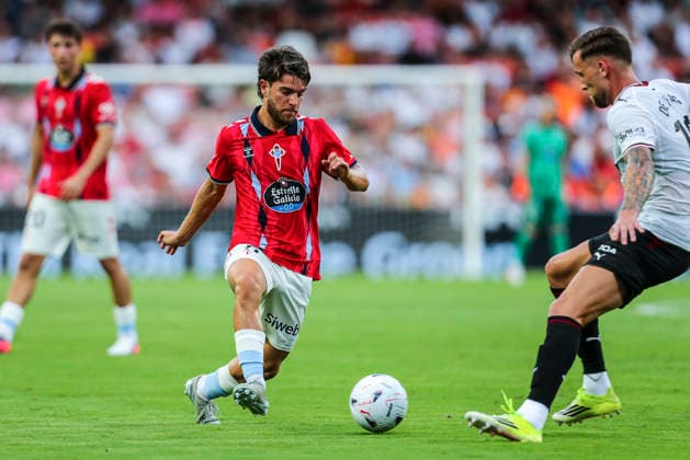 August 22, 2026, Valencia, Valencia, SPAIN: Sergio Carreira of RC Celta de Vigo in action during the Spanish league, LaLiga EA Sports, football match played between Valencia CF and RC Celta de Vigo at Mestalla stadium on August 22, 2026, in Valencia, Spain. Valencia SPAIN - ZUMAa181 20260822_zaa_a181_171 Copyright: xIvanxTerronx