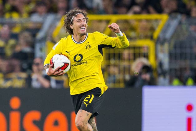 22.08.2026 - Fußball, 2026 2027, Franz-Beckenbauer-Supercup, Borussia Dortmund - FC Bayern München: Fabio Silva (Dortmund) jubelt nach seinem Tor zum 1:2 DFB REGULATIONS PROHIBIT ANY USE OF PHOTOGRAPHS AS IMAGE SEQUENCES AND OR QUASI-VIDEO. *** August 22, 2026 Soccer, 2026–2027, Franz Beckenbauer Super Cup, Borussia Dortmund vs. FC Bayern Munich, Fabio Silva; Dortmund celebrates after his goal to make it 1–2. DFB REGULATIONS PROHIBIT ANY USE OF PHOTOGRAPHS AS IMAGE SEQUENCES AND OR QUASI-VIDEO