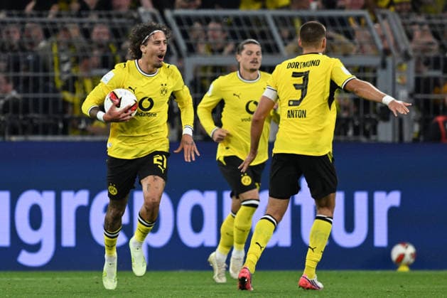 22.08.2026, xsltx, Fussball Franz Beckenbauer Supercup 2026, Borussia Dortmund - FC Bayern München v.l. Torjubel nach dem Tor zum celebrating the goal celebrate 1:2 durch Fabio Silva (Borussia Dortmund) (DFL DFB REGULATIONS PROHIBIT ANY USE OF PHOTOGRAPHS as IMAGE SEQUENCES and or QUASI-VIDEO) Dortmund *** August 22, 2026, xsltx, Soccer Franz Beckenbauer Super Cup 2026, Borussia Dortmund vs. FC Bayern Munich – Goal celebration after Fabio Silva’s goal for Borussia Dortmund (1-2) – DFL, DFB regulations prohibit any use of photographs as image sequences and or quasi-video – Dortmund