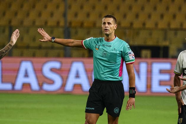 August 22, 2026, Parma: The referee of the match Daniele Perenzoni in action during the italian soccer Serie A match between Parma Calcio 1913 vs Cagliari Calcio on aug 22, 2026 at the Stadio Ennio Tardini in Parma, Italy. ANSA Soccer: Serie A; Parma Vs Cagliari  - ZUMAa110 20260822_zaf_a110_093 Copyright: xLorenzoxCattanix