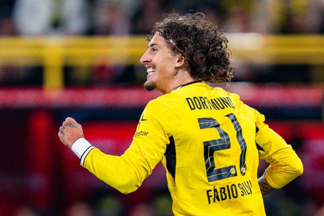 Supercup, Deutschland, Borussia Dortmund vs. FC Bayern München, 22.08.2026 im Signal Iduna Park Tor zum 1:2 durch Fabio Silva *** Super Cup, Germany, Borussia Dortmund vs. FC Bayern Munich, August 22, 2026, at Signal Iduna Park; Fabio Silva scored the goal that made it 1–2 Copyright: xBahhoxKarax