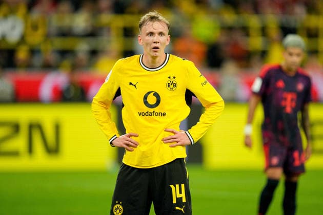 Maximilian Beier (Borussia Dortmund) looks on during the Franz Beckenbauer Supercup match between Borussia Dortmund and FC Bayern Muenchen at Signal Iduna Park on August 22, 2026 in Dortmund, Germany. (Photo by Alex Gottschalk DeFodi Images) - *** Maximilian Beier of Borussia Dortmund watches the Franz Beckenbauer Super Cup match between Borussia Dortmund and FC Bayern Munich at Signal Iduna Park on August 22, 2026, in Dortmund, Germany. Photo by Alex Gottschalk, DeFodi Images