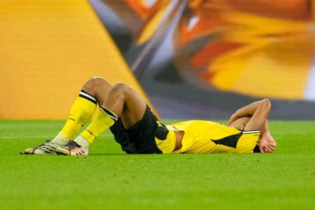 Joane Gadou (Borussia Dortmund) looks disappointed, dejected, frustrated after the defeat during the Franz Beckenbauer Supercup match between Borussia Dortmund and FC Bayern Muenchen at Signal Iduna Park on August 22, 2026 in Dortmund, Germany. (Photo by Alex Gottschalk DeFodi Images) - *** Joane Gadou of Borussia Dortmund looks disappointed, dejected, and frustrated after the loss in the Franz Beckenbauer Super Cup match between Borussia Dortmund and FC Bayern Munich at Signal Iduna Park on August 22, 2026, in Dortmund, Germany. Photo by Alex Gottschalk, DeFodi Images
