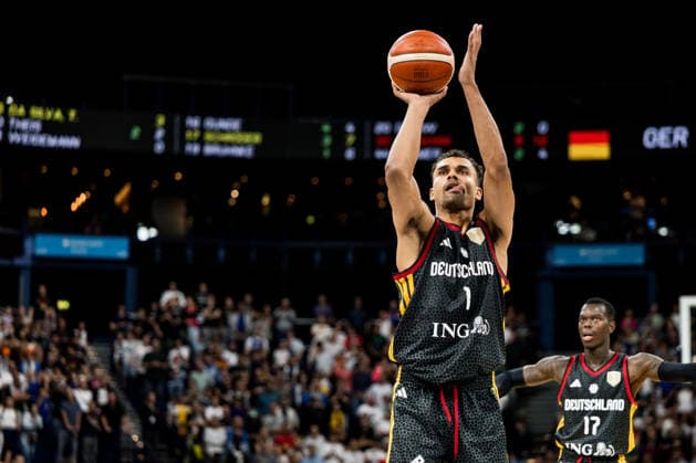 HAMBURG, GERMANY - AUGUST 22: Oscar Da Silva (Germany, 1) shooting a free throw during the Turkish Airlines Basketball Supercup final match between Germany vs. Croatia at Barclays Arena on August 22, 2026 in Hamburg, Germany. Hamburg Germany Copyright: xSteffiexWunderlx