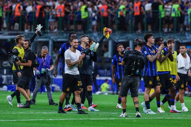 SOCCER - Serie A - Inter - FC Internazionale vs. AC Monza Photo by IPA ABACAPRESS.COM87704046 - FC Internazionale players celebrate their victory at the end of the 2026 27 Serie A soccer match between FC Internazionale and AC Monza Milan Italy  Copyright: xIPAxSport ABACAx