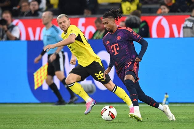 Michael OLISE (M) gegen Julian RYERSON (DO) Aktion, Zweikampf, Fussball DFL Franz Beckenbauer Supercup 2026 Borussia Dortmund - FC Bayern Muenchen 1-2 am 22.08.2026 in Dortmund Deutschland. DFL regulations prohibit any use of photographs as image sequences and or quasi-video Â *** Michael OLISE (M) vs. Julian RYERSON (DO) Action, Tackle, Soccer DFL Franz Beckenbauer Super Cup 2026 Borussia Dortmund FC Bayern Munich 1–2 on August 22, 2026, in Dortmund, Germany. DFL regulations prohibit any use of photographs as image sequences and or quasi-video. Â