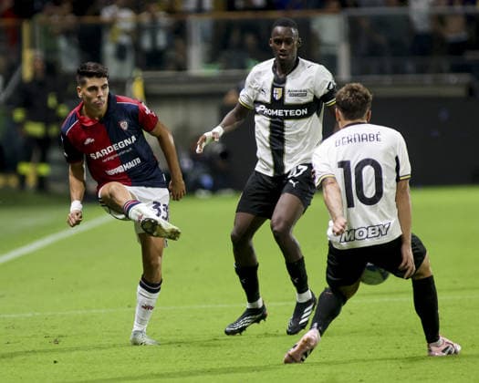 SOCCER - Serie A - Parma Calcio vs. Cagliari Calcio Photo by IPA ABACAPRESS.COM87707249 - Adam Obert of Cagliari Calcio plays the ball during the Parma Calcio vs. Cagliari Calcio match in the 2026-27 Enilive Serie A season at the Ennio Tardini Stadium in Parma (PR), Italy, on August 22, 2026. Parma Italy  Copyright: xIPAxSport ABACAx