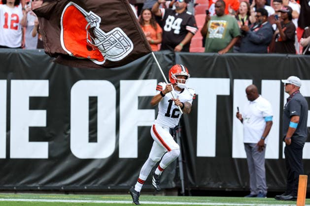 CLEVELAND, OH - AUGUST 22: Cleveland Browns wide receiver Denzel Boston (12) leads the Cleveland Browns onto the field prior to the National Football League preseason game between the Buffalo Bills and Cleveland Browns on August 22, 2026, at Huntington Bank Field in Cleveland, OH. (Photo by Frank Jansky Icon Sportswire) NFL, American Football Herren, USA AUG 22 Bills at Browns EDITORIAL USE ONLY Icon260822043