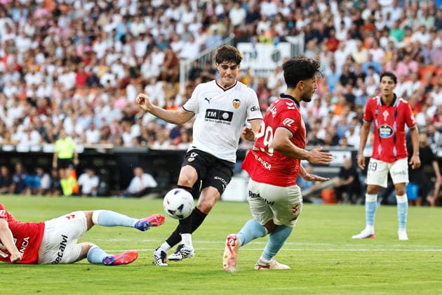 Javi Guerra (Valencia), AUGUST 22, 2026 - Football Soccer : Spanish LaLiga EA Sports match between Valencia CF - RC Celta de Vigo at the Estadio Campo de Mestalla in Valencia, Spain. Noxthirdxpartyxsales  aflo_342282780 MutsuxKawamorix