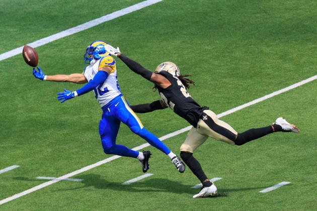 August 22, 2026, Inglewood, California, USA: 32 Jordan Waters, RB of the Los Angeles Rams is unable to make a catch during a preseason NFL, American Football Herren, USA game against the New Orleans Saints on Saturday August 22, 2026 at SoFi Stadium in Inglewood, California. JAVIER ROJAS PI Inglewood USA - ZUMAp124 20260822_zaa_p124_012 Copyright: xJavierxRojasx