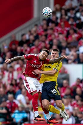 Nottingham Forest v Leeds United, Premier League Nottingham Forest forward Igor Jesus (11) battles for header with Leeds United defender Jaka Bijol (15) during the Premier League match between Nottingham Forest and Leeds United at the City Ground, Nottingham, UK on 22 August 2026. Nottingham City Ground Nottinghamshire UK Editorial use only DataCo restrictions apply See www.football-dataco.com , Copyright: xManjitxNarotrax PSI-24717-0139