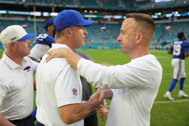 MIAMI GARDENS, FL - AUGUST 22: Miami Dolphins head coach Jeff Hafley and New York Giants head coach John Harbaugh greet each other following the preseason NFL, American Football Herren, USA game between the New York Giants and the Miami Dolphins on Saturday, August 22, 2026 at Hard Rock Stadium in Miami, FL (Photo by Peter Joneleit Icon Sportswire) NFL: AUG 22 Giants at Dolphins EDITORIAL USE ONLY Icon260822007