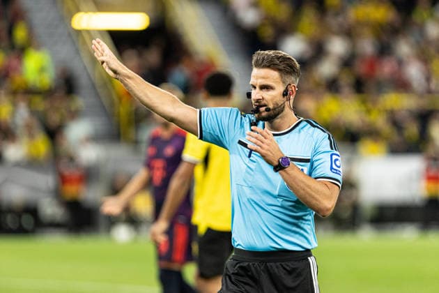 Franz-Beckenbauer-Supercup 2026: Borussia Dortmund - FC Bayern München; 22.08.2026 Daniel Schlager (Schiedsrichter, Bietigheim) Franz-Beckenbauer-Supercup 2026: Borussia Dortmund - FC Bayern München; Signal Iduna Park, Dortmund; 22.08.2026 *** Franz Beckenbauer Super Cup 2026 Borussia Dortmund vs. FC Bayern Munich August 22, 2026 Daniel Schlager, Referee, Bietigheim Franz Beckenbauer Super Cup 2026 Borussia Dortmund vs. FC Bayern Munich Signal Iduna Park, Dortmund August 22, 2026 Copyright: xBEAUTIFULxSPORTS Buriakovx
