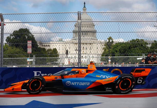 August 22, 2026: Nolan Siegel, driver of the 6 Arrow McLaren IndyCar, Indy Car, IRL, USA Team Chevrolet drives during qualifying for the NTT INDYCAR Series Freedom 250 on August 22, 2026 on the streets of Washington, DC. CSM Washington Dc USA - ZUMAc04_ 20260822_zma_c04_253 Copyright: xJustinxCooperx