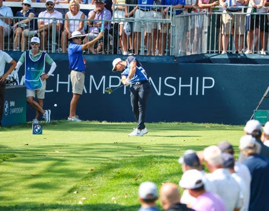 AUG 22, 2026: Viktor Hovland of the Norway tees off on the 16th hole during the third round of the BMW Championship at Bellerive Country Club in St. Louis, Missouri. CSM St. Louis United States - ZUMAc04_ 20260822_zma_c04_208 Copyright: xRomanxPunox
