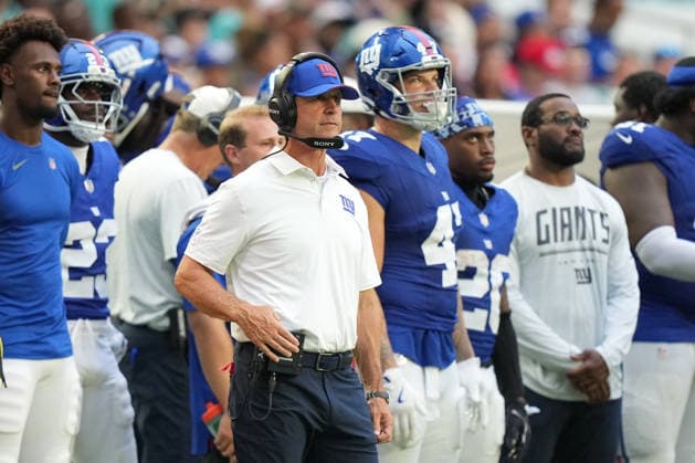MIAMI GARDENS, FL - AUGUST 22: New York Giants head caoch John Harbaugh watches the action during the preseason NFL, American Football Herren, USA game between the New York Giants and the Miami Dolphins on Saturday, August 22, 2026 at Hard Rock Stadium in Miami, FL (Photo by Peter Joneleit Icon Sportswire) NFL: AUG 22 Giants at Dolphins EDITORIAL USE ONLY Icon260822057