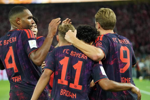 Dortmund Fussball, Franz Beckenbauer Supercup 2026, Borussia Dortmund-FC Bayern München, 22.08.2026, Signal Iduna Park Dortmund, jonathan tah, Nathaniel Brown , harry kaneb FC Bayern München jubeln *** Dortmund Soccer, Franz Beckenbauer Super Cup 2026, Borussia Dortmund vs. FC Bayern Munich, August 22, 2026, Signal Iduna Park, Dortmund, Jonathan Tah, Nathaniel Brown, Harry Kaneb; FC Bayern Munich celebrates